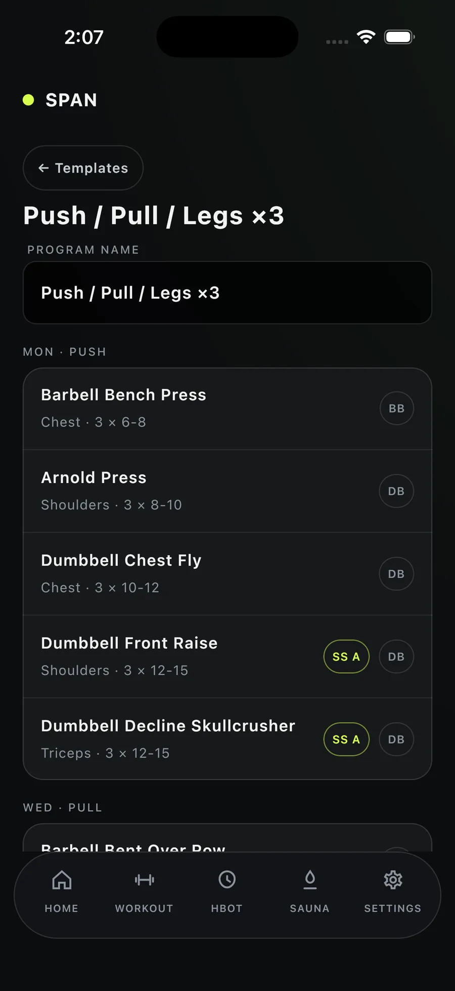 Span's programme builder showing a push pull legs split, day by day, with muscle group, sets and reps, superset pairing and equipment for each exercise.