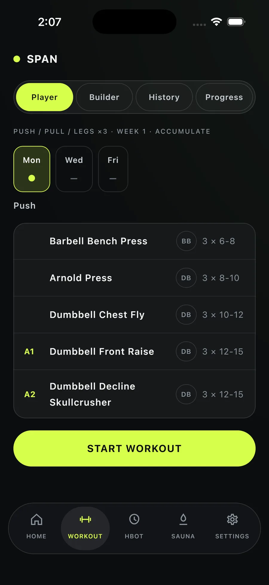 Span showing the week's training days with Monday selected, listing the push session's exercises with equipment and set and rep targets, and a start workout button.